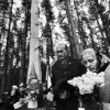 Мая Кляшторная і Зянон Пазняк. Курапаты 1989 год. Фота: Уладзімір Сапагоў (1959-2012) 
